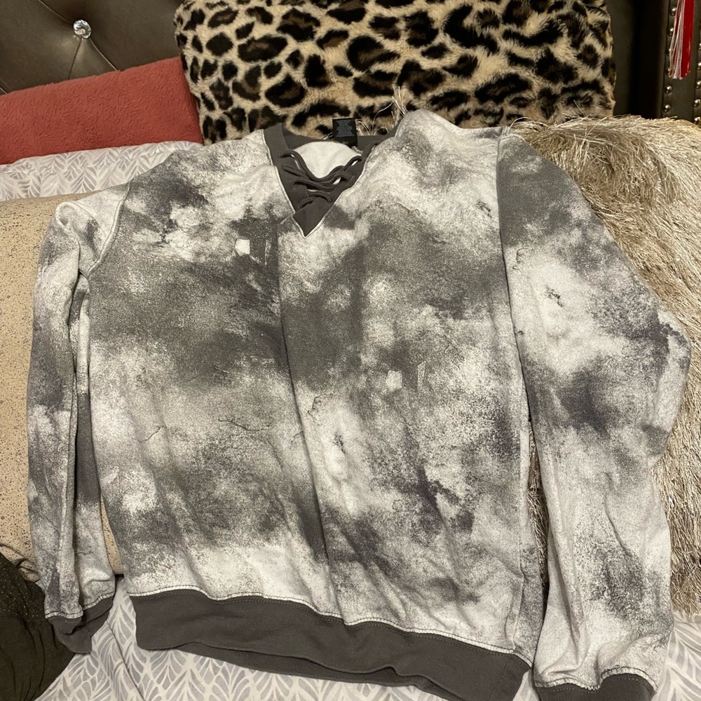Oversized women’s top